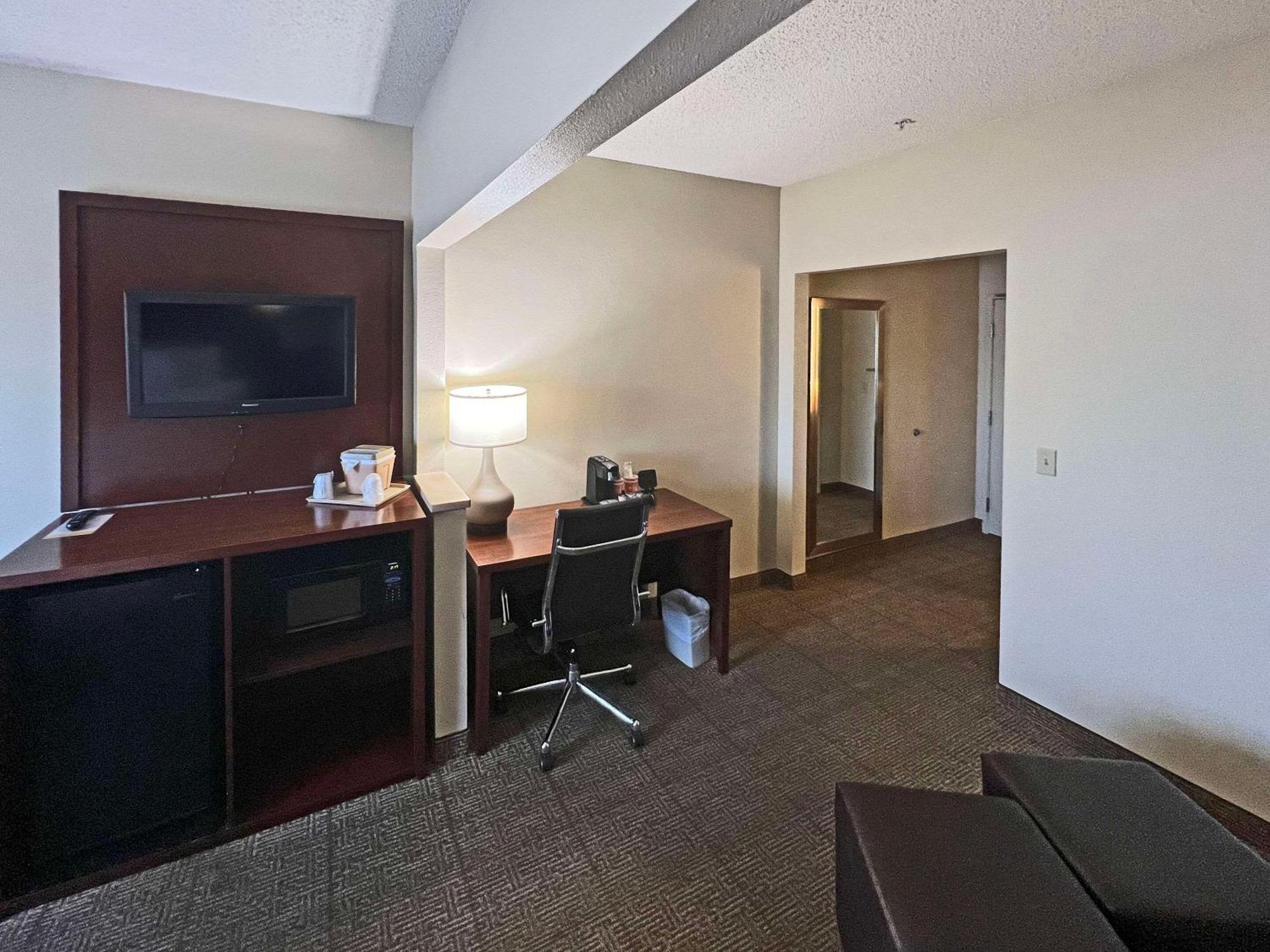 Comfort Suites Peoria Sports Complex Exteriér fotografie